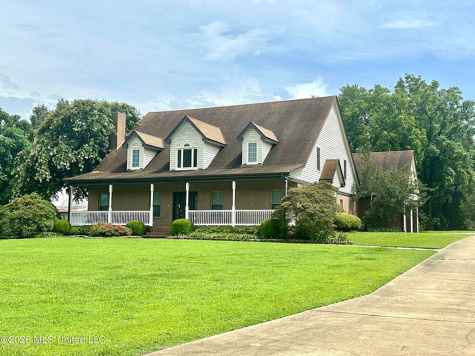 1st image of 4045 Davall Dr