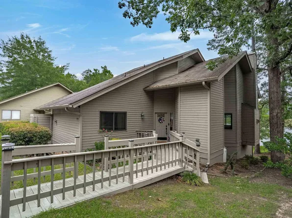 77 Ridge Lake Dr, Columbia, SC 29209