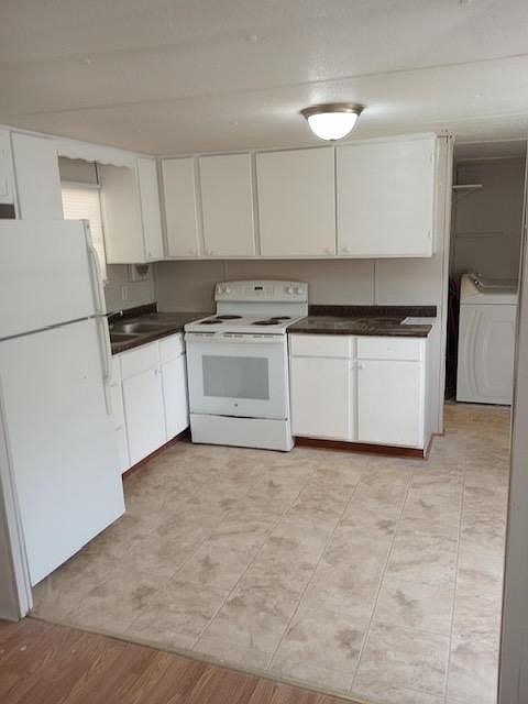 1st image of 215 Kimberly Dr