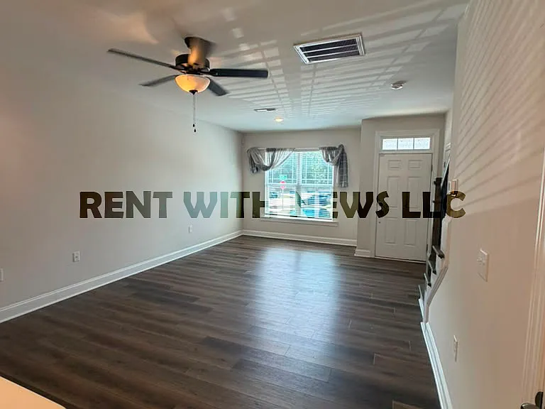 1407 Raines Meadow Dr — Photo 10