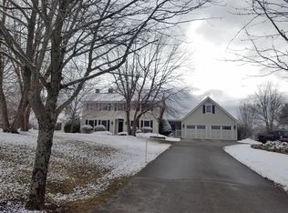 6 Chamberlain Dr, Hallowell, ME 04347