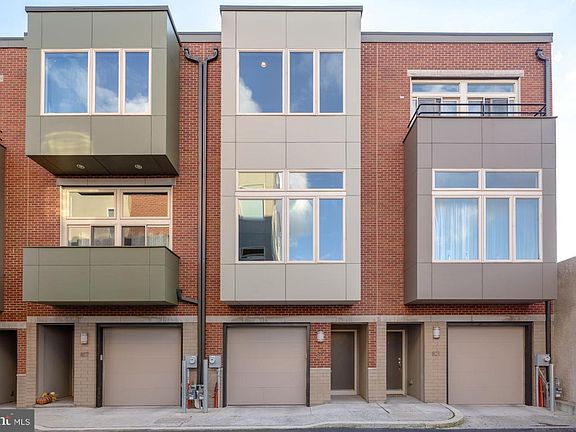 4th image of 818 Montrose St