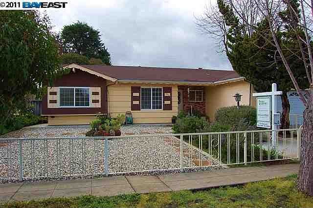 1st image of 7946 Tamarack Dr