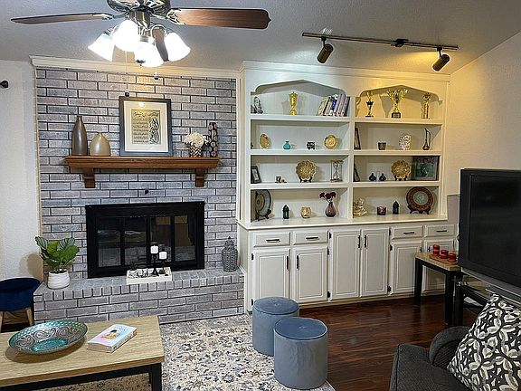3rd image of 12604 Hickory Hollow Dr