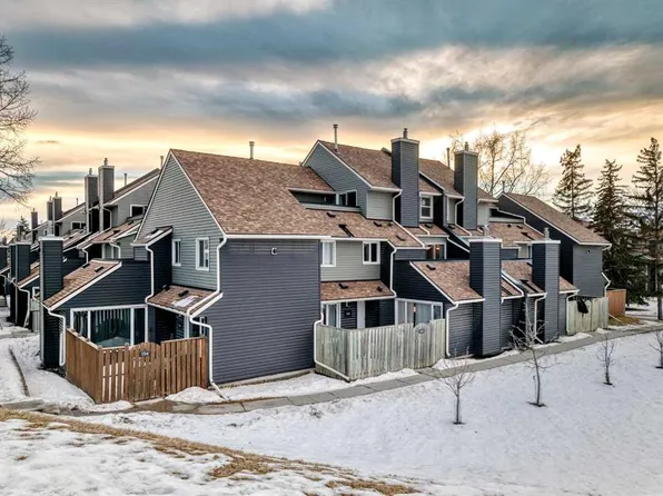 66 N Glamis Grn SW #257, Calgary, AB T3E 6V1
