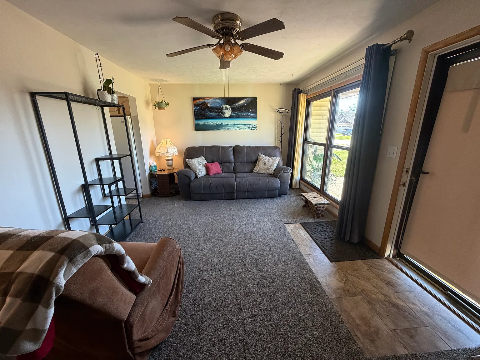 3 bed, 1.5 bath, 1654 sqft, $2,200 — Photo 4