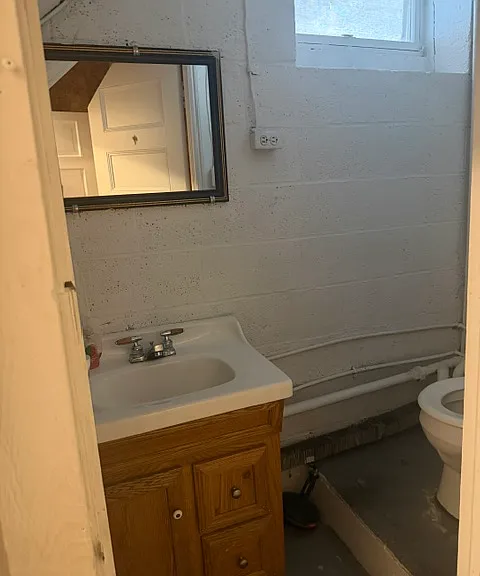 31 Foster St — Photo 24