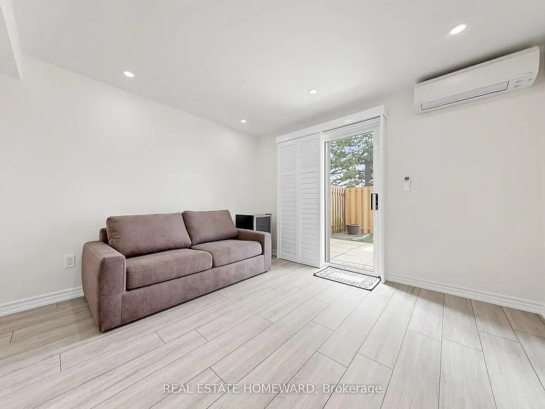765 Oklahoma Dr #10 — Photo 32