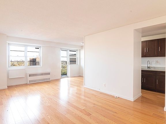 2nd image of 47-50 59th St #7G
