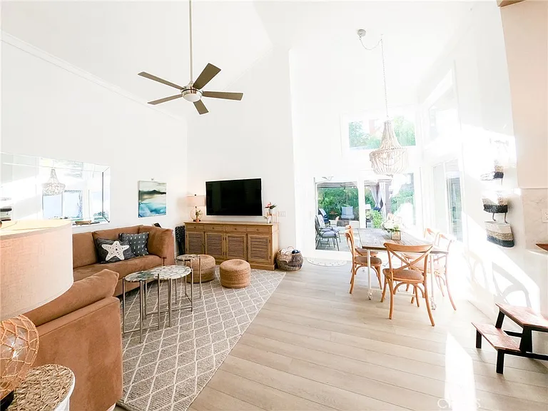 25662 Cresta Loma — Photo 25