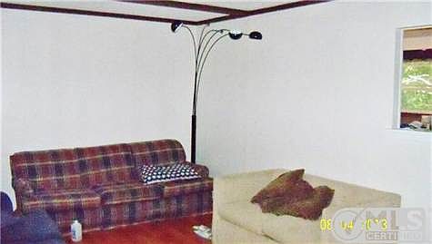 4th image of 24 Millswood Dr