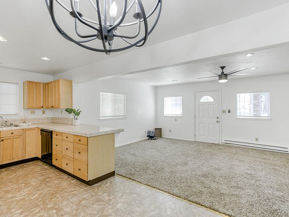 5th image of 3557 Park St