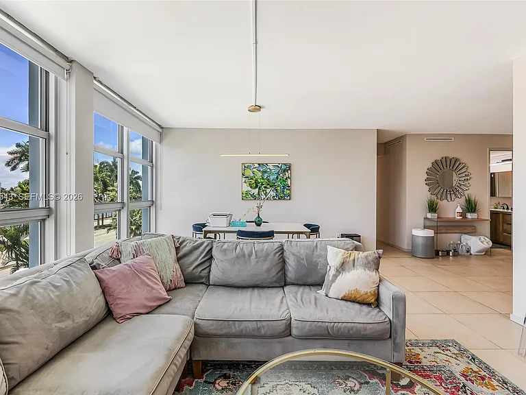 5055 Collins Ave #3K — Photo 9