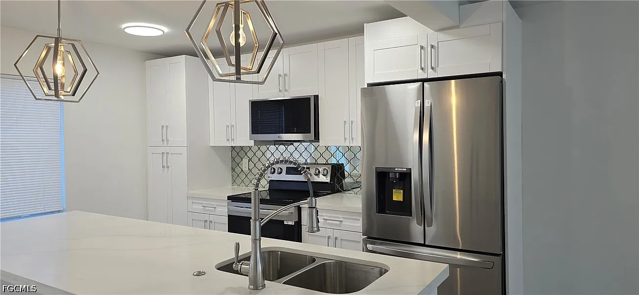 2 bed, 2.0 bath, 1115 sqft, $1,850 — Photo 3