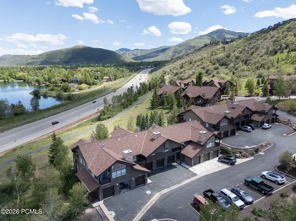 5135 Cove Canyon Dr APT 204, Park City, UT 84098