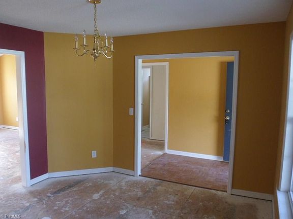 4th image of 3792 Kelford Dr