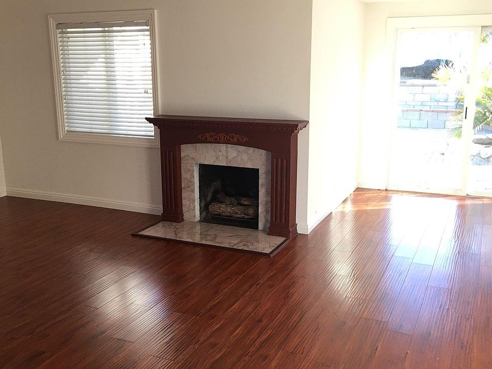 2nd image of 2810 Onrado St