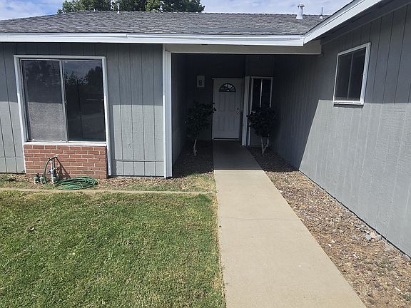 2nd image of 139 Mulberry Cir