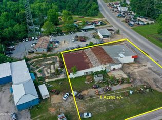 160 N Jackson St, Grove Hill, AL 36451