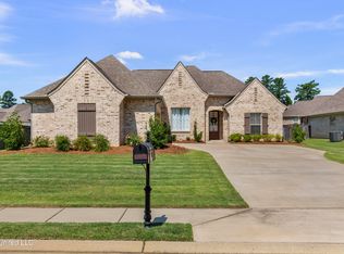 118 Hampton Ln, Madison, MS 39110