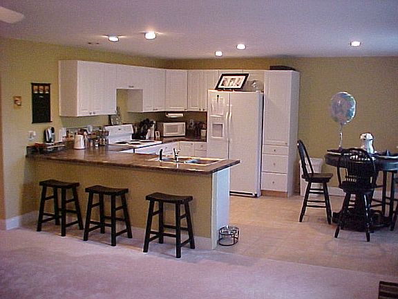 2nd Full Kitchen-Terrace Apt