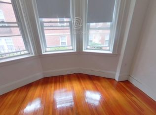 163 Summer St #12A, Somerville, MA 02143