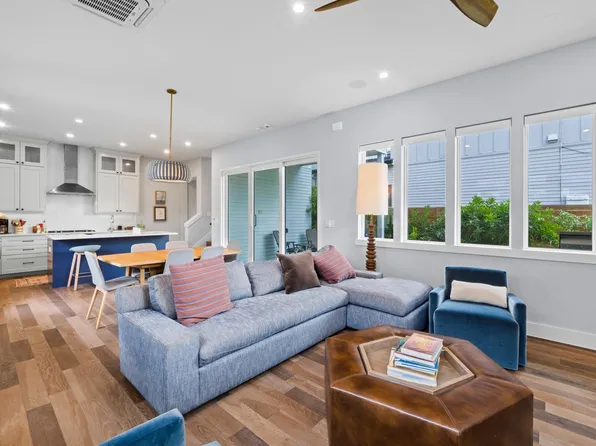 1201 W 39th 1/2 St #B, Austin, TX 78756