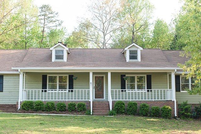 1st image of 369 Sherwood Cir SE