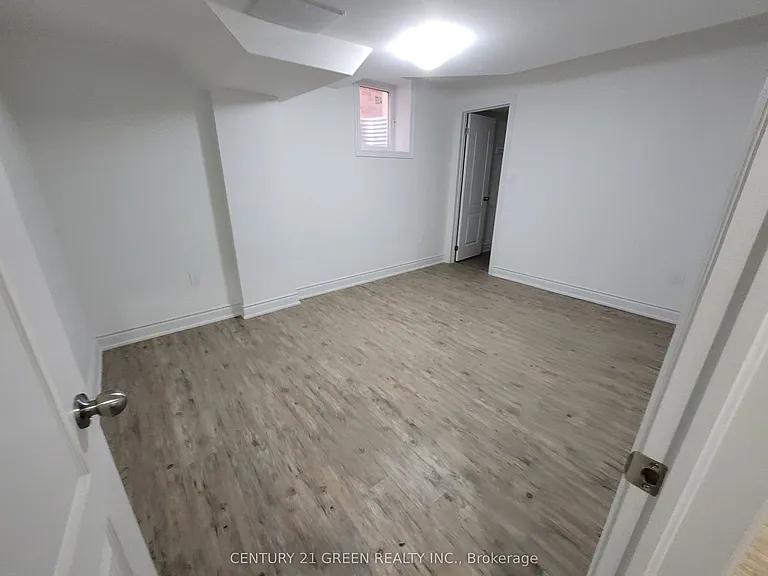 3249 Paul Henderson Dr #BASEMENT — Photo 9