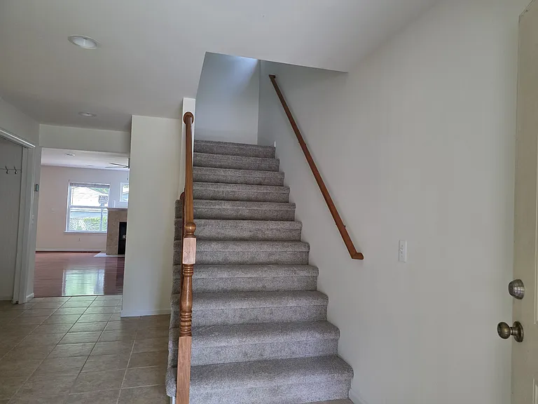 2103 Enterprise Dr — Photo 19