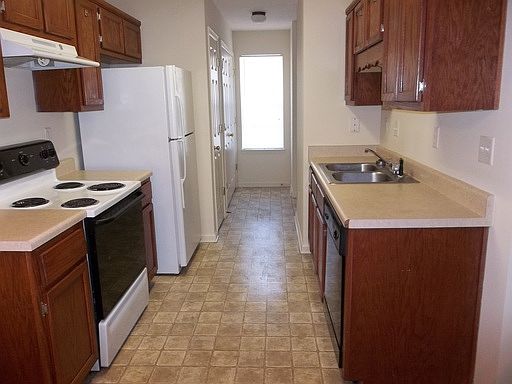 2nd image of 7223 Conrail Cir