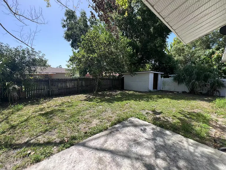 437 Kee St — Photo 16