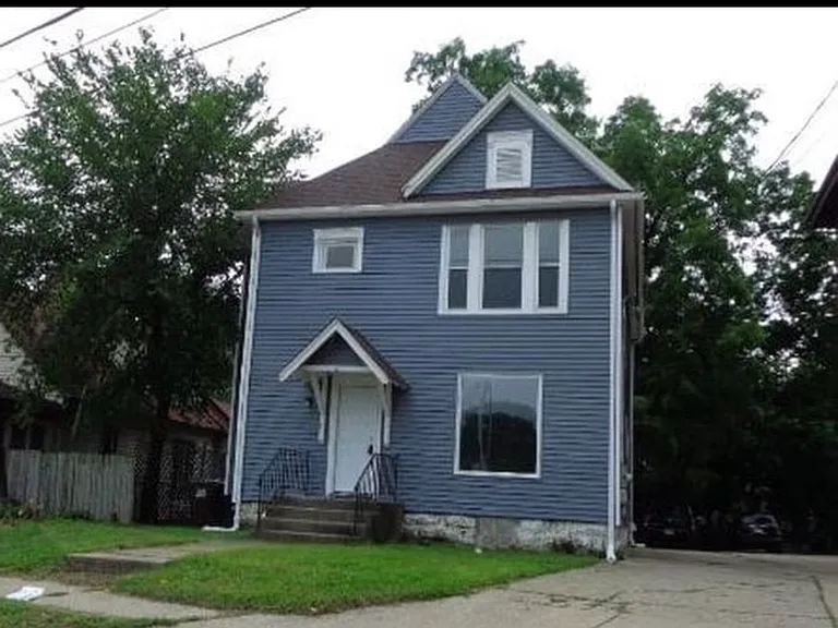 1619 Charles St #1 — Photo 1