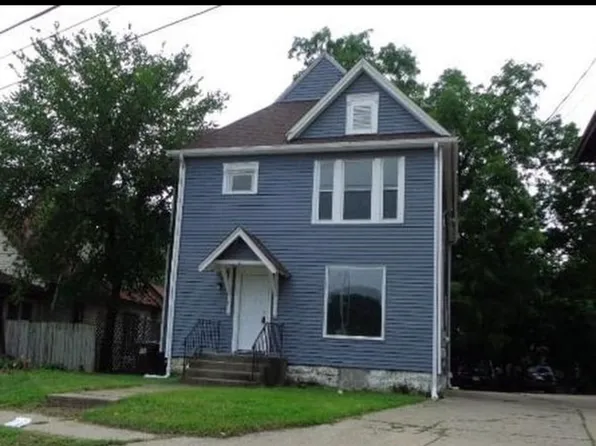1619 Charles St #1, Rockford, IL 61104
