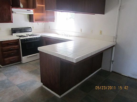 3rd image of 44161 Lightwood Ave