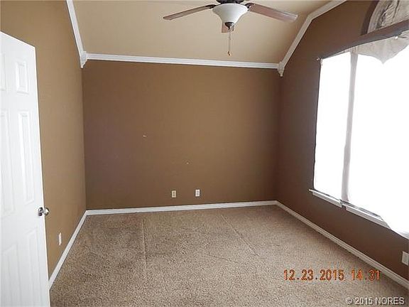 3rd image of 4451 Pecan Cir