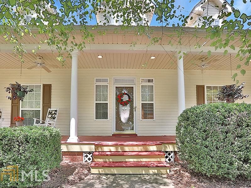 1st image of 205 N Waterford Dr