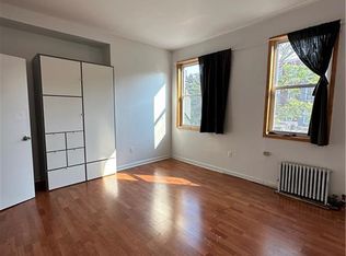 200A 31st St FLOOR 1, Brooklyn, NY 11232