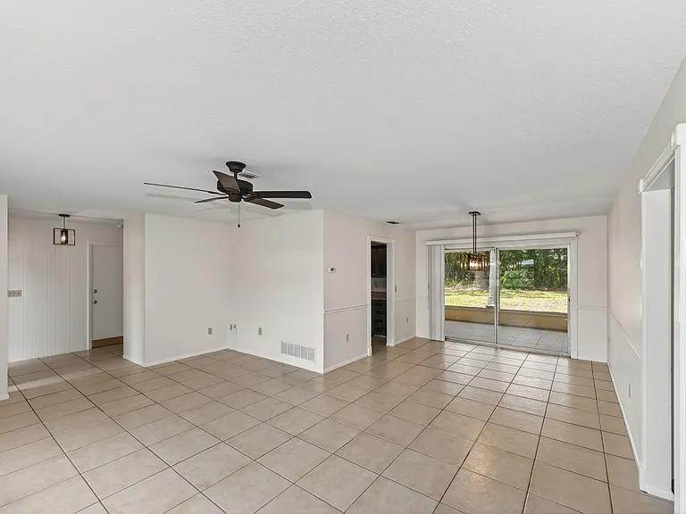 2508 Cardwell Way — Photo 8