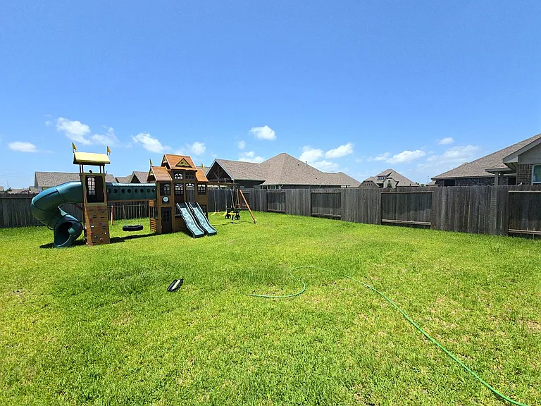 14114 Little River Dr — Photo 2