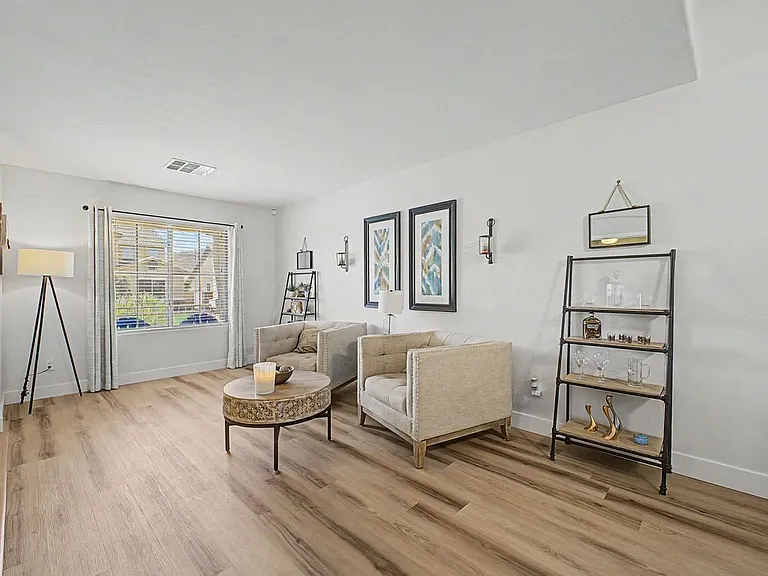 5924 W Park View Ln — Photo 5