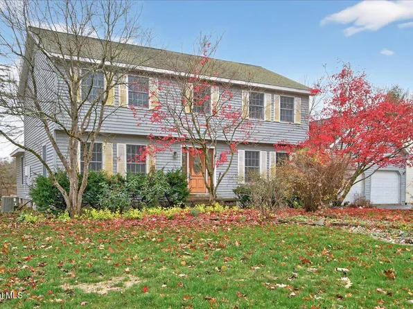 3067 New Williamsburg Drive, Schenectady, NY 12303