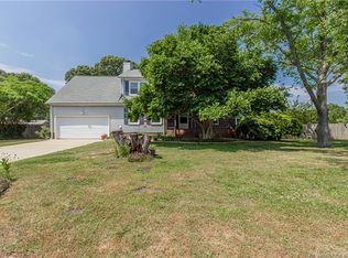 403 Joseph Topping Dr, Poquoson, VA 23662