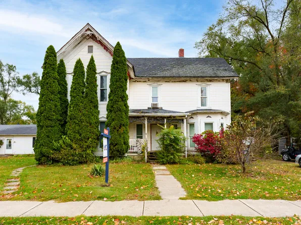 210 W Van Buren St, Gobles, MI 49055
