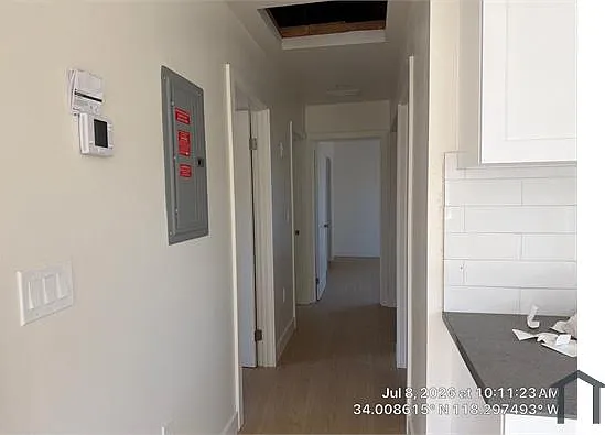 1243 W 41st Pl — Photo 5