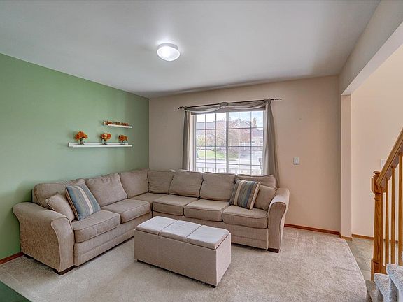 5th image of 501 Riverside Dr