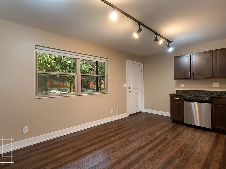 1308 - 1326 Dennison Ave — Photo 24