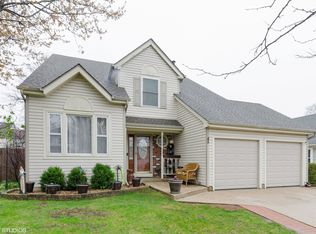 45 Jackson Ln, Streamwood, IL