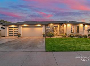 4601 E Copper Point Dr, Meridian, ID 83642
