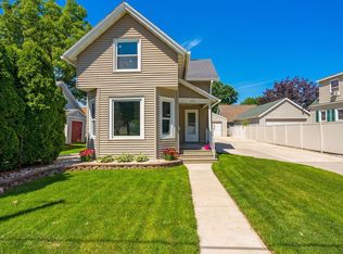 1117 Iowa St, Oshkosh, WI 54902